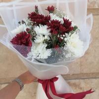دسه گل داوودی سفید و زرشکی