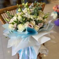 دسته گل بی بی گل آبی