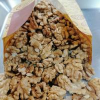 مغز گردو آذر شهر دست چین درجه یک ۳۰۰ گرم