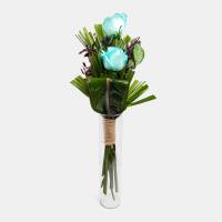 دسته گل فانتزی رز دو شاخه آبی