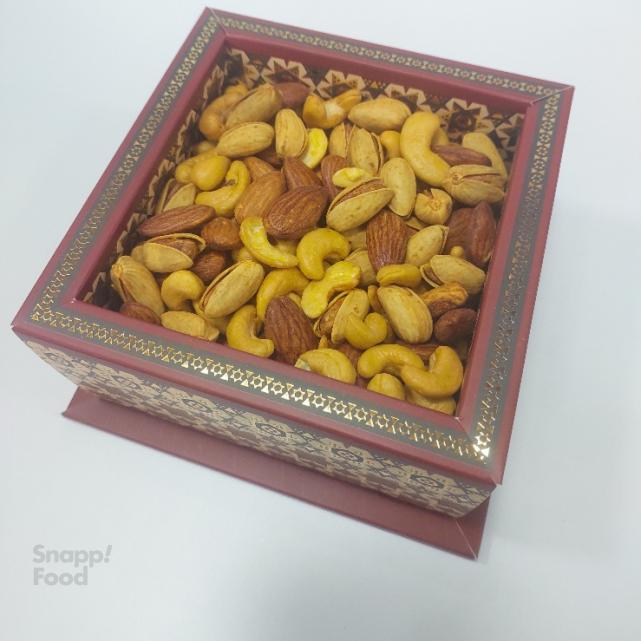 جعبه مخلوط آجیل شور زعفرانی 500گرم