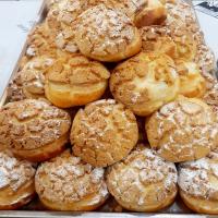 شیرینی نان خامه ای مخصوص رز