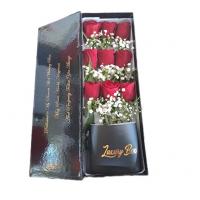 باکس گل رز 9 شاخه