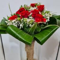 دسته گل رز مینیاتوری آماده قرمز