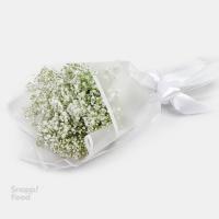 دسته گل عروس سفید متوسط و کاغذ